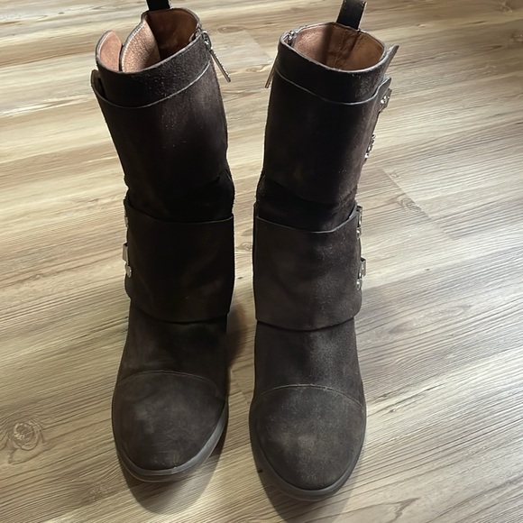 Donald Pliner Dorria Boots Mid-Calf Brown Suede Womens 9.5 Silver Buckles - Picture 3 of 10